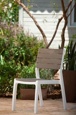 Садовий стілець KETER HARMONY 230685 білий/капучіно пластиковий для саду, тераси, балкона і патіо