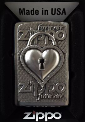 Оригінальна запальничка Zippo Heart Forever 2.002.732