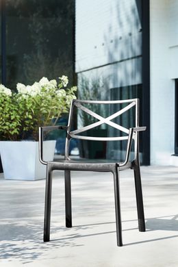 Стілець пластиковий для саду та тераси Keter Metalix chair 247275 бронза